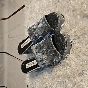 Steve Madden Platform Block Heel Mules‎ Slides Crushed Velvet Gray